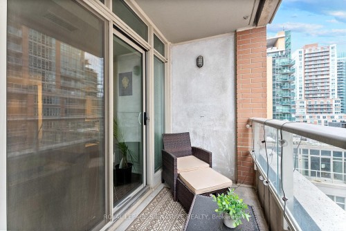 911-85 East Liberty Street, Toronto, ON - Outdoor With Exterior