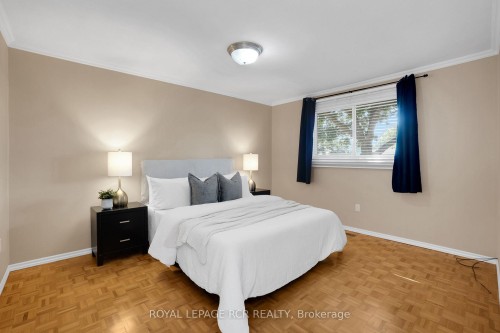 273 Newlove Drive, Caledon, ON - Indoor Photo Showing Bedroom