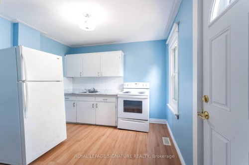 84 Frederick Avenue, Hamilton, ON - Indoor Photo Showing Kitchen
