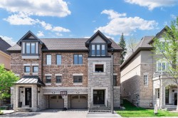 1223 Azinger Lane  Mississauga, ON L5E 0A7