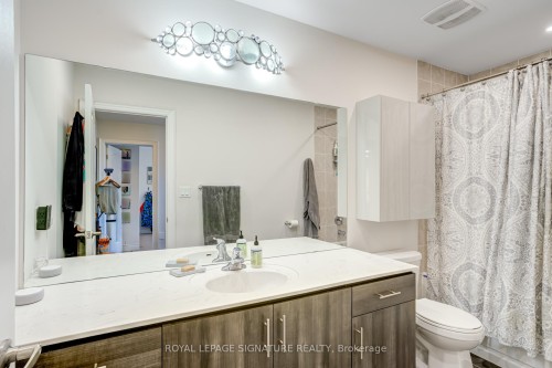 1223 Azinger Lane, Mississauga, ON 