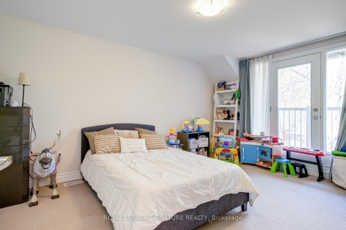 1223 Azinger Lane, Mississauga, ON 