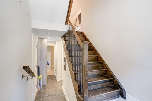 1223 Azinger Lane, Mississauga, ON 