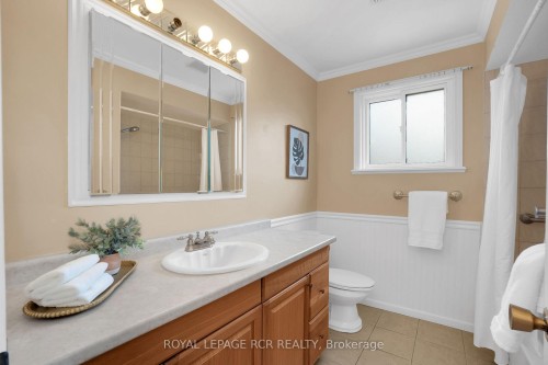 273 Newlove Drive, Caledon, ON - Indoor Photo Showing Bathroom