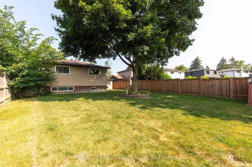 273 Newlove Drive, Caledon, ON - Outdoor With Backyard