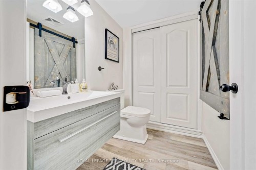 1-5035 Ninth Line N/A, Mississauga, ON - Indoor Photo Showing Bathroom