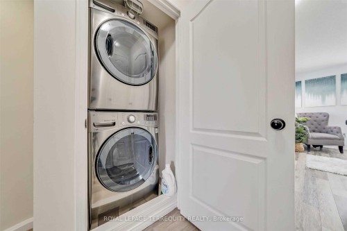 1-5035 Ninth Line N/A, Mississauga, ON - Indoor Photo Showing Laundry Room