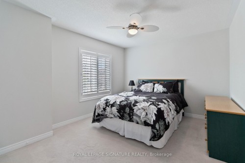 573 Gardenbrook Avenue, Oakville, ON - Indoor Photo Showing Bedroom