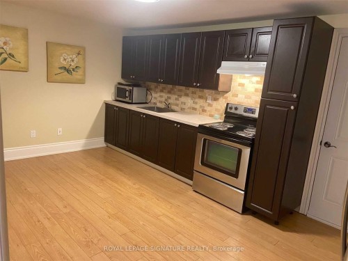 Lower-41 Kimbermount Drive, Toronto, ON - Indoor Photo Showing Kitchen
