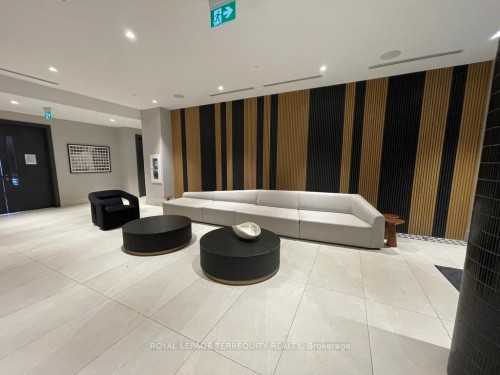 2545 Simcoe Street N, Oshawa, ON - Indoor Photo Showing Other Room