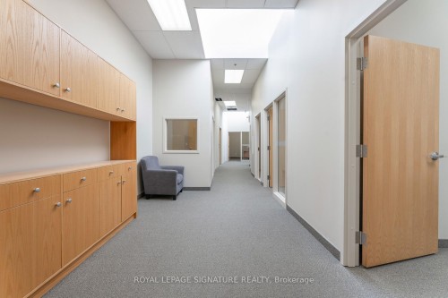 214C-55 Wyndham St N N/A, Guelph, ON 