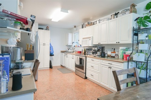 4594 Alwyn St, Port Alberni, BC 