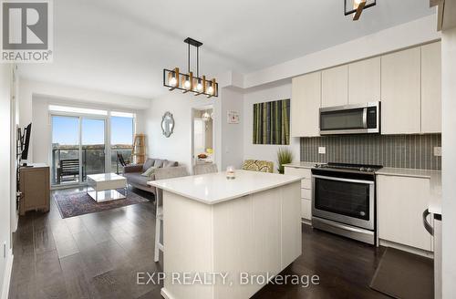 706 - 4655 Glen Erin Drive, Mississauga, ON - Indoor Photo Showing Kitchen
