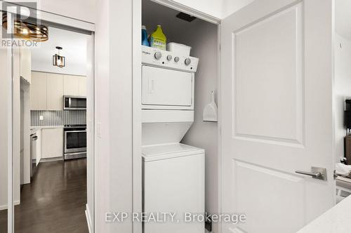 706 - 4655 Glen Erin Drive, Mississauga, ON - Indoor Photo Showing Laundry Room