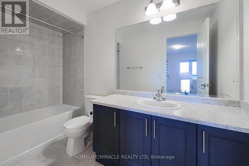1101 Garner Road E, Hamilton, ON - Indoor Photo Showing Bathroom