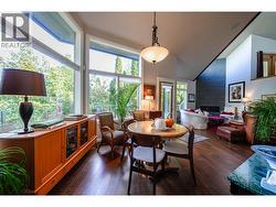 Formal dining area open to living room - 