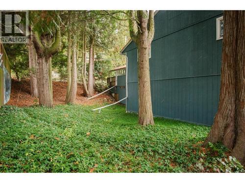 701 10Th Avenue, Castlegar, BC - Outdoor