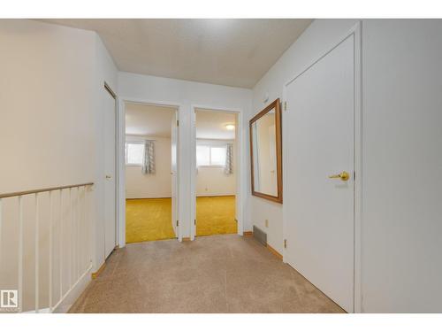 13449 40 St Nw, Edmonton, AB - Indoor Photo Showing Other Room