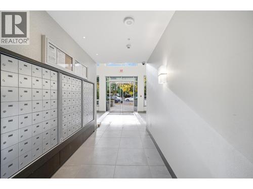 1103 9060 University Crescent, Burnaby, BC - Indoor Photo Showing Other Room