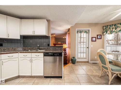 31 Harwood Dr, St. Albert, AB - Indoor Photo Showing Kitchen