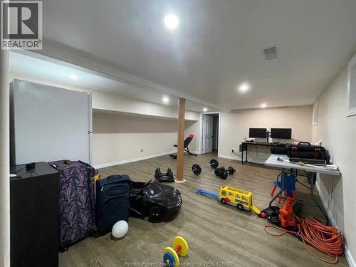 330 Elliott Avenue, Windsor, ON - Indoor
