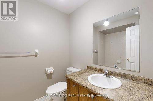 369 Caboto Trail, Markham, ON - Indoor Photo Showing Bathroom