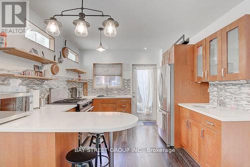 105 Massey Street, Toronto, ON - Indoor Photo Showing Kitchen With Upgraded Kitchen