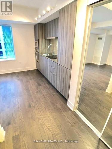 2606 - 955 Bay Street, Toronto, ON - Indoor