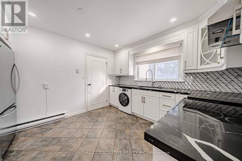 1135 Lobelia Court, Oshawa, ON - Indoor Photo Showing Kitchen