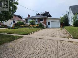 MAIN - 390 GIBBONS STREET  Oshawa, ON L1J 4Z2