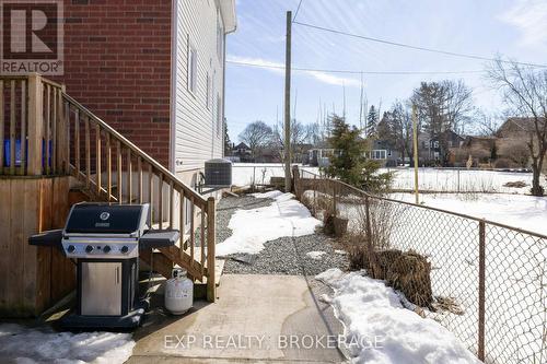 118 Napier Street, Kingston (Central City East), ON - Outdoor