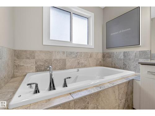 1222 164A St Sw, Edmonton, AB - Indoor Photo Showing Bathroom