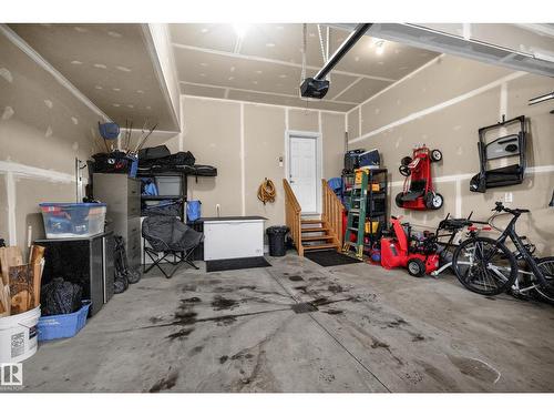 1222 164A St Sw, Edmonton, AB - Indoor Photo Showing Garage