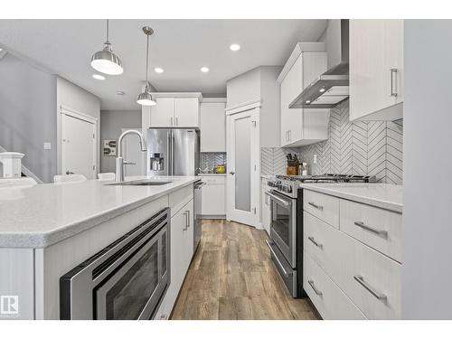 1222 164A St Sw, Edmonton, AB - Indoor Photo Showing Kitchen With Upgraded Kitchen