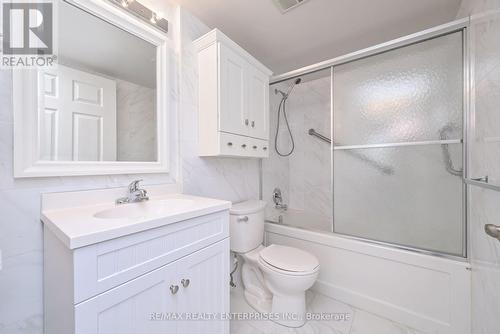 2308 - 400 Webb Drive, Mississauga, ON - Indoor Photo Showing Bathroom