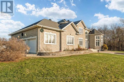 1651 Marronier Court, Ottawa, ON - Outdoor