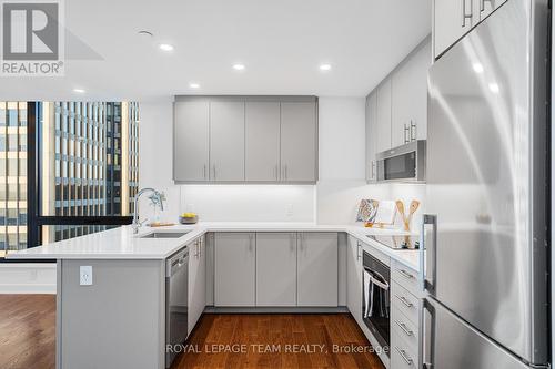 2506 - 340 Queen Street, Ottawa, ON - Indoor Photo Showing Kitchen With Stainless Steel Kitchen With Upgraded Kitchen