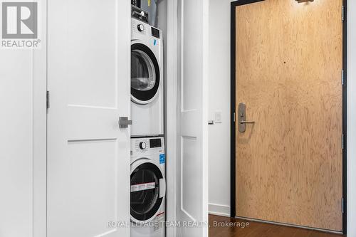 2506 - 340 Queen Street, Ottawa, ON - Indoor Photo Showing Laundry Room