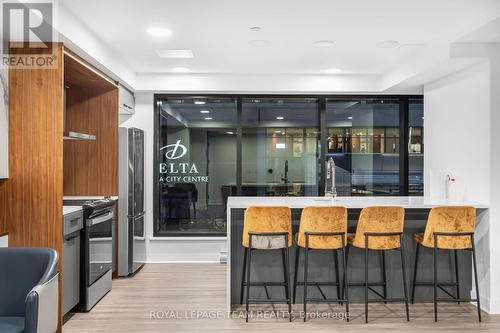 2506 - 340 Queen Street, Ottawa, ON - Indoor Photo Showing Kitchen