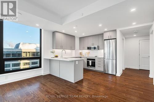 2506 - 340 Queen Street, Ottawa, ON - Indoor Photo Showing Kitchen With Stainless Steel Kitchen With Upgraded Kitchen