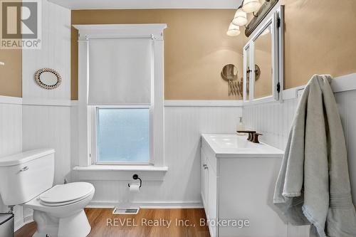 89 Queen Street N, Thorold (Thorold Downtown), ON - Indoor Photo Showing Bathroom