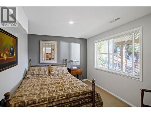 Lower level bedroom - 1988 Dewdney Road, Kelowna, BC - Indoor Photo Showing Bedroom