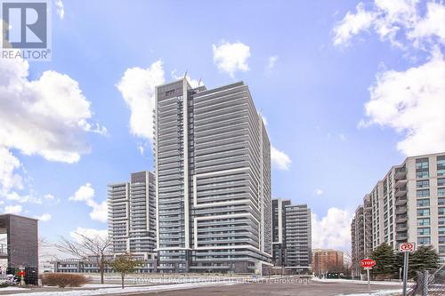 1502 - 105 ONEIDA CRESCENT  Richmond Hill, ON L4B 0G9