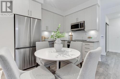 1502 - 105 Oneida Crescent, Richmond Hill, ON - Indoor Photo Showing Dining Room