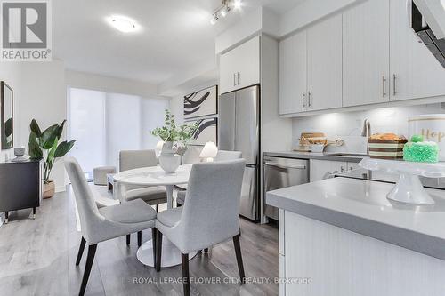 1502 - 105 Oneida Crescent, Richmond Hill, ON - Indoor