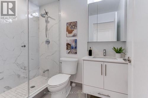 1502 - 105 Oneida Crescent, Richmond Hill, ON - Indoor Photo Showing Bathroom