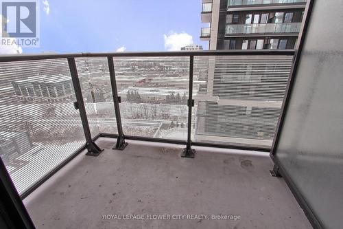 1502 - 105 Oneida Crescent, Richmond Hill, ON - Outdoor With Balcony