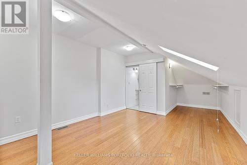 4 - 546 Eglinton Avenue E, Toronto, ON - Indoor