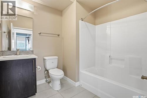305 2255 Angus Street, Regina, SK - Indoor Photo Showing Bathroom