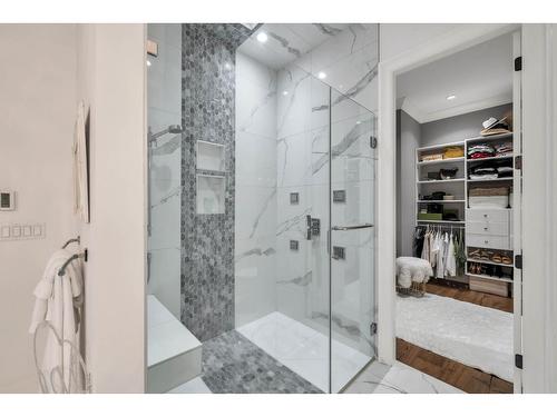 21842 44 Avenue, Langley, BC - Indoor Photo Showing Bathroom